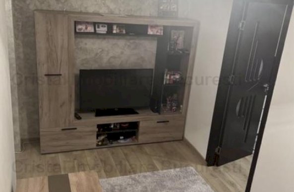 Vinzare apartament cu  2 camere Rahova