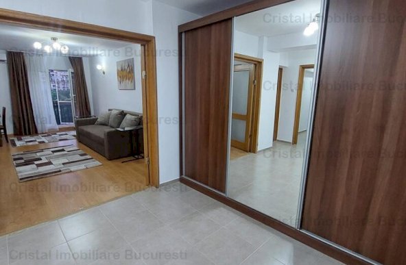 Inchiriez apartament 2 camere renovat, zona Unirii, aproape de metrou