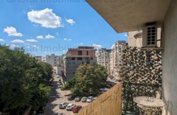 Inchiriez apartament 2 camere zona Unirii la 6 minute de metrou