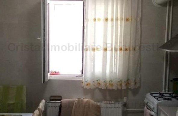 Apartament 3 camere Piata Sudului, Mall SunPlaza, metrou 7 min. Teava Centrala.