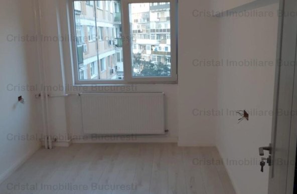 Apartament 3 camere de vanzare Drumul Taberei Metrou Constantin Brancus