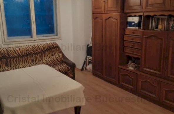 Apartament 3 camere decomandat Lujerului,vis a vis de Cora