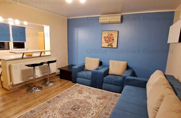 Apartament complet renovat, 2 dormitoare, living spatios, bar