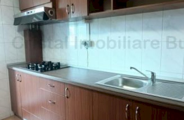 Apartament 3 camere de vanzare Gorjului 