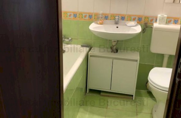 Apartament 2 camere de vanzare  Pacii