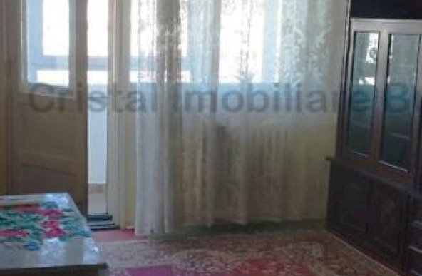 APARTAMENT 3 CAMERE  DE VANZARE PIATA VETERANILOR