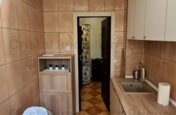 Apartament 2 camere la 440 EUR, zona Titan