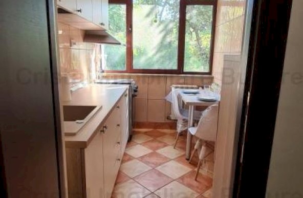 Apartament 2 camere la 440 EUR, zona Titan