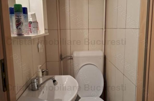 Apartamnt 4 camere, Brancoveanu, Izvorul Crisului. Cu Centrala proprie. 