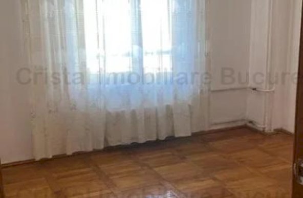 Vanzare Apartament 3 Camere stradal pr Bd. Octavian Goga