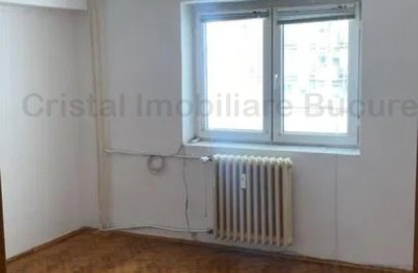 Vanzare Apartament 3 Camere stradal pr Bd. Octavian Goga