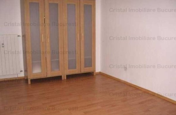 Vanzare Apartament 3 Camere stradal pe Bd. Nerva Traian