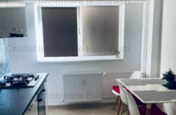 Vanzare Apartament  3 Camere stradal pe Bd Nerva Traian