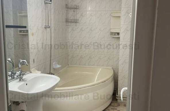 Apartament 4 camere 5 min Mall Vitan/ Anastasie Pannu