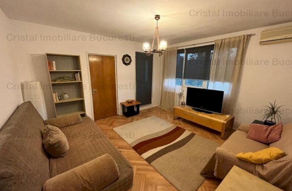 Apartament 3 camere, 575 EUR, zona Titan