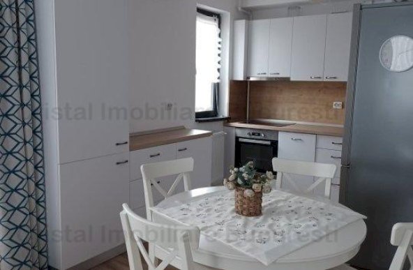 Apartament 3 camere, 2 bai, centrala, zona Trapezului