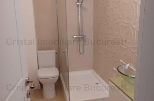 Apartament 3 camere, 2 bai, centrala, zona Trapezului