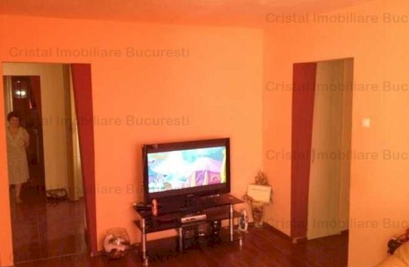 Apartament 4 camere de vanzare Lujerului