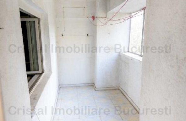  3 camere, Apartament, Calea Calarasilor!