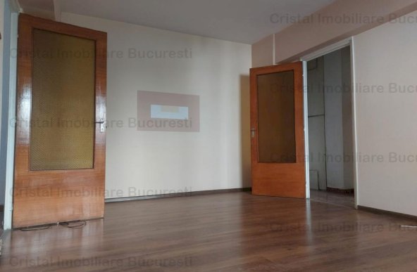 Apartament 3 camere, spatios, 5 min metrou Dristor, 2 grupuri sanitare