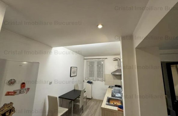 Apartament 4 camere 700 EUR, zona Titan