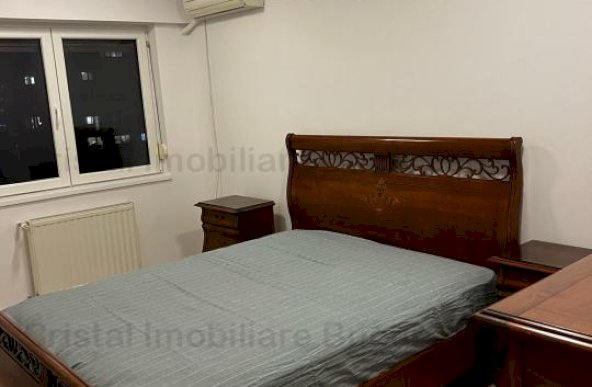 Inchiriez apartament 4 camere, zona Piata Alba Iulia, aproape de metrou