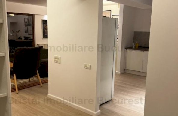 Inchiriez apartament 4 camere, zona Piata Alba Iulia, aproape de metrou