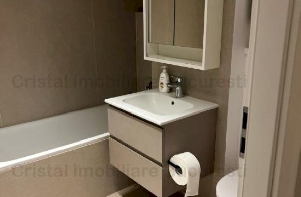 Inchiriez apartament 4 camere, zona Piata Alba Iulia, aproape de metrou