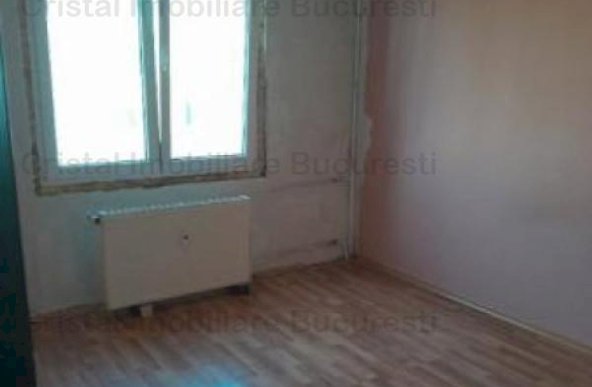 Apartament 3 camere, posibilitate centrala, strada Prevederii