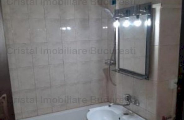 Apartament 3 camere, posibilitate centrala, strada Prevederii