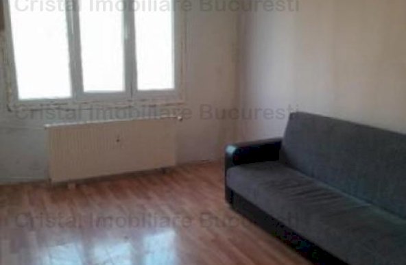 Apartament 3 camere, posibilitate centrala, strada Prevederii