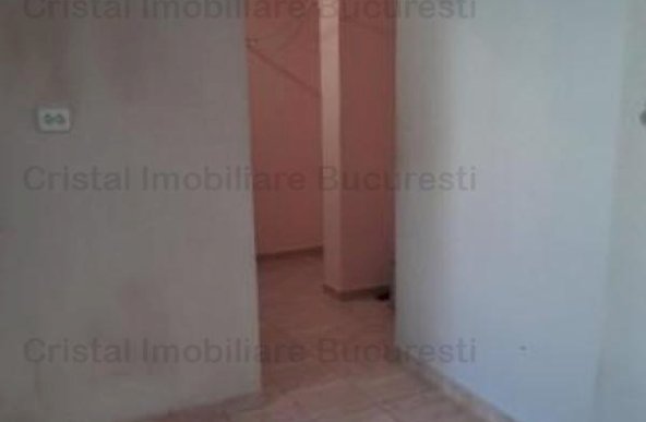 Apartament 3 camere, posibilitate centrala, strada Prevederii