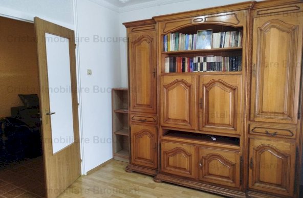 Vanzare Apartament 4 Camere Mall Vitan