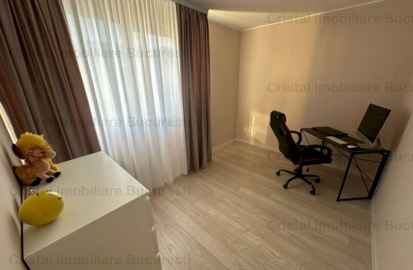 Apartament 3 camere de vanzare Plaza România