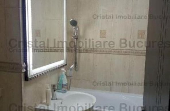 Apartament 3 camere Militari Gorjului,2 min de metrou,centrala proprie