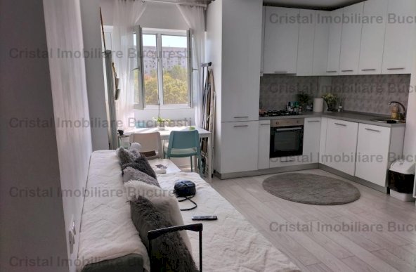 Apartament luminos, 2 camere. Zona Emil Racovita.