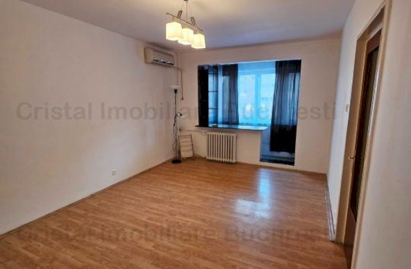 Apartament spatios de 2 camere in Titan- Becatei