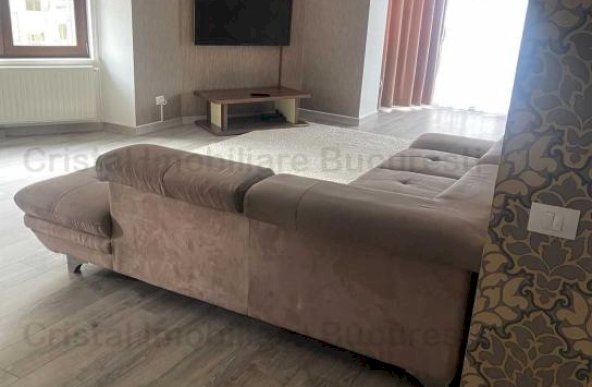 Inchiriez apartament 2 camere zona Mall Vitan, cu centrala proprie