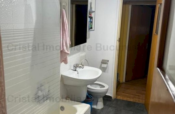 Apartament 3 camere, 575 EUR, zona Titan