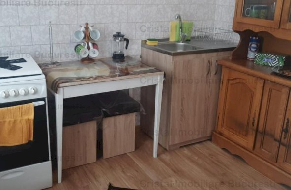 Garsoniera 350 EUR ,zona Berceni