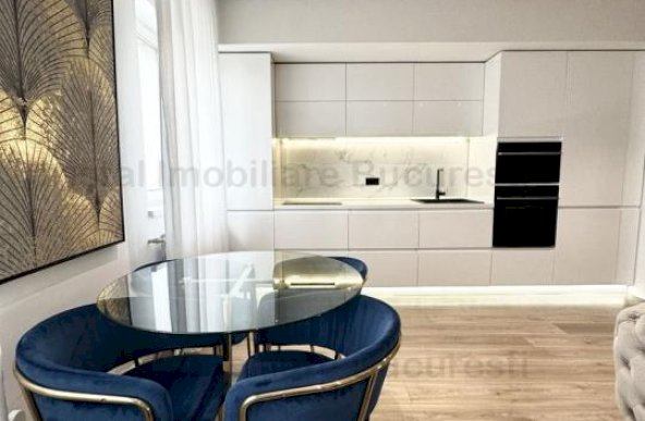 Apartament Lux, 3 camere, la 7-8 min de metrou Brancoveanu, cu Centrala.