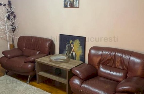 Apartament 3 camere, Covasna, intre Brancoveanu si Obregia. 