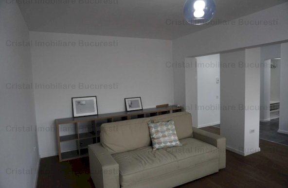 Inchiriez apartament 2 camere, Zona Unirii la 5 minute de metrou