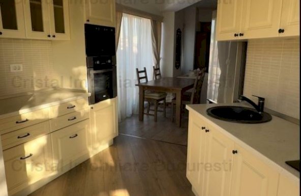 Apartament luminos  3 camere Lux. Timpuri Noi. Splaiul Unirii. 