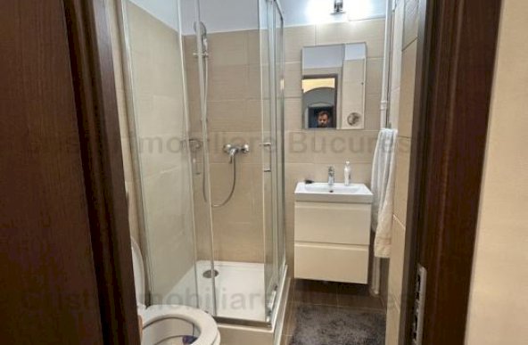 Apartament 4 camere Piata Sudului/Aparatorii Patriei/Parcare/Metrou/AC