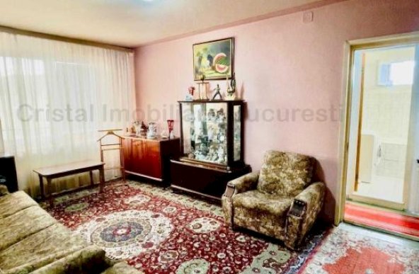 Apartament 3 camere de vanzare Gorjului