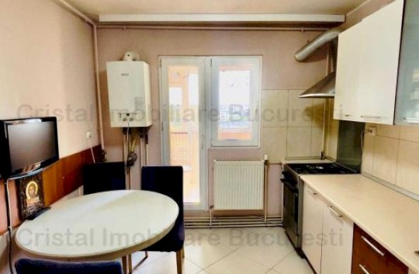 Apartament 3 camere de vanzare Gorjului