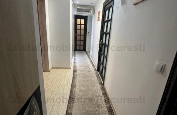 Apartament  luminos 4 camere, la Parc Tineretului, zona Pridvor. Cu Centrala. 