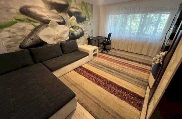 Apartament  luminos 4 camere, la Parc Tineretului, zona Pridvor. Cu Centrala. 