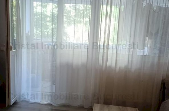 Apartament 3 camere de vanzare Gorjului ,Rosia Montana, bloc anvelopat.